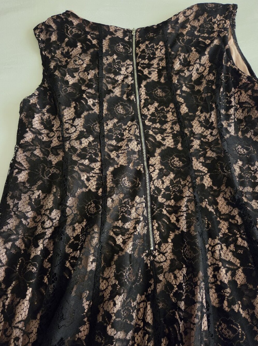 Dressbarn Black Lace Overlay Midi Skirt with Blush Pink Underlay - Picture 4 of 4